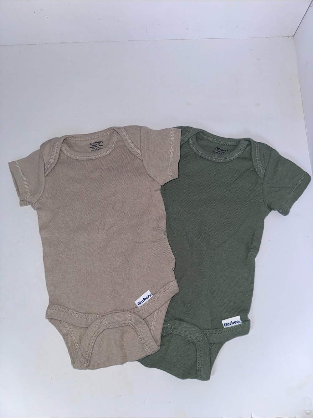 Gerber size newborn Short Sleeve Bodysuits in Khaki and Olive Green bundle